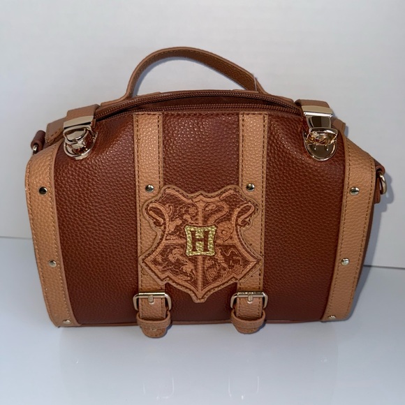 Wizarding World Of Harry Potter Handbags - NWT HARRY POTTER Hogwarts school trunk crossbody cosplay fandom purse